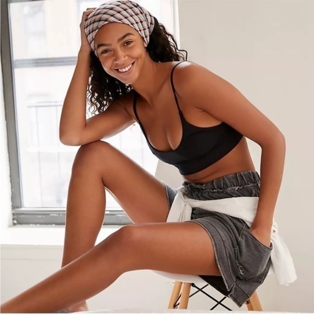 WE ARE HAH Cami Brhah in Noir XS NWT